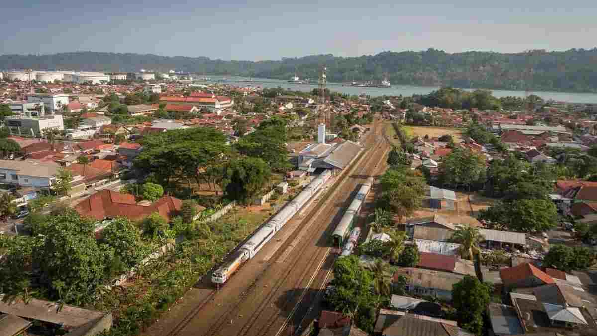 EDISON CILACAP: Jantung Bisnis Lokal yang Tak Pernah Padam